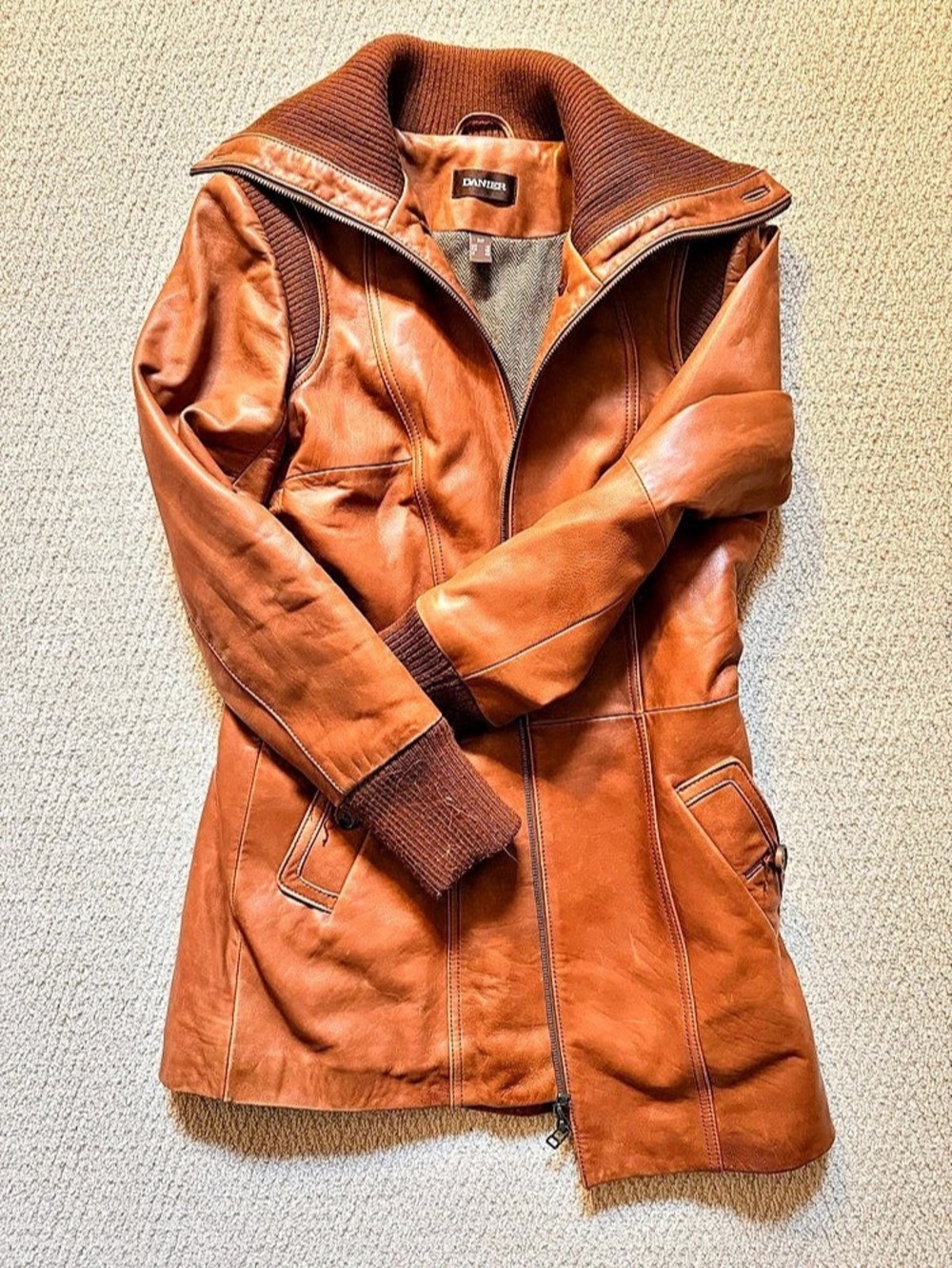 DANIER Leather Jacket in Brown Like New
